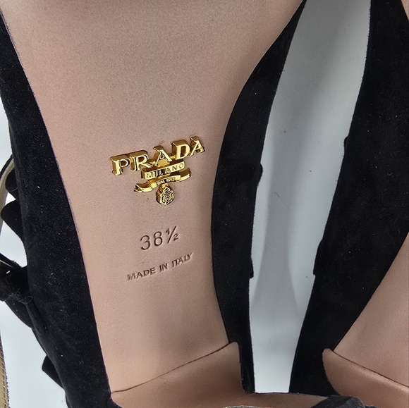 Prada Suede Ruffle Pump - Picture 8 of 9